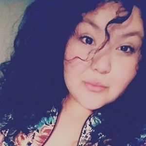 Meet your Posher, Karina